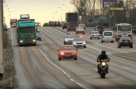 Движение автомобилей на Ленинградском проспекте