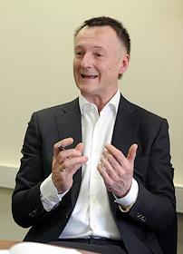 Руководитель дирекции по управлению проектами в области энергосбережения и природопользования 'Сбербанка' Всеволод Гаврилов во время интервью