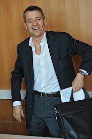 Президент компании 'Superjet Intarnational' Карло Логли (Carlo Logli) в офисе компании