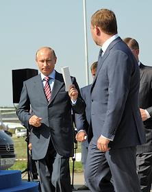 Председатель правительства России Владимир Путин на официальном открытии МАКС-2011