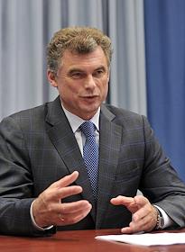 Генеральный директор ОАО 'Холдинг МРСК' Николай Швец в офисе компании