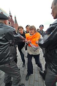 Несанкционированный митинг обманутых дольщиков на Манежной площади