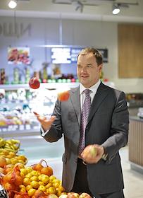 Генеральный директор сети супермаркетов 'Азбука вкуса' Владимир Садовин во время интервью