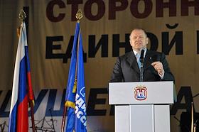 Рабочая поездка заместителя председателя правительства России, президента Олимпийского комитета России Александра Жукова в Калининград. Посещение завода по производству цифровых спутниковых приставок-ресиверов. Посещение детского сада. Участие в Форуме партии 'Единая Россия', который прошел во двореце спорта 'Юность' в Калиниграде