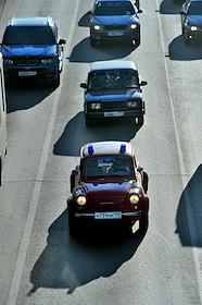 Автопробег по Садовому кольцу с целью привлечь москвичей на шествие 'За честные выборы' 4-го февраля, организованный Лигой избирателей