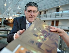 Директор парижского отеля 'Бристоль' Дидье Ле Кальвес