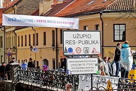 День независимости республика Ужупис в Вильнюсе