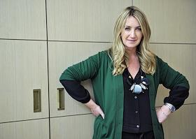 Интервью с дизайнером Аней Хиндмарч (Anya Hindmarch)
