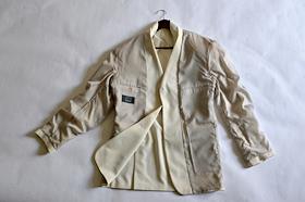 Обложка для журнала 'Деньги'. Светлая мужская куртка