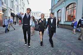 Открытие второго выставочного эпизода Jaguar Summer Museum 2012, в Столешниковом переулке