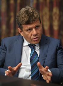 Стройгазмонтаж генеральный директор. Директор сгм. Директор сгм. Горюхин директор сгм. "стройгазмонтаж" аркадия ротенберга.