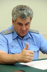 Главнокомандующий ВВС генерал-майор Виктор Бондарев во время интервью