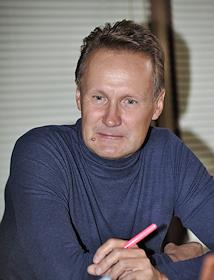 Генеральный директор 'Керамика-глазов' Сергей Агафоников 
Заместитель генерального директора 'Лаборатория Керамики' Ольга Суркова, Генеральный директор 'Керамика. Гжель'
Сергей Акентьев