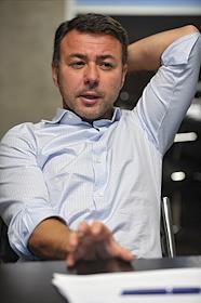 Генеральный директор ГК 'Связной' Денис Людковский во время интервью