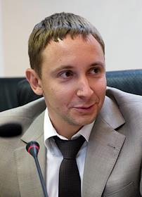 Совещание на тему «О законодательных гарантиях развития малого и среднего предпринимательства на рынке услуг общедоступной электрической и почтовой связи» в Совете Федерации. Совещание проведет заместитель председателя комитета Совета федерации по бюджету и финансовым рынкам, председатель экспертного совета по связи Вячеслав Новиков. В обсуждении примут участие Уполномоченный по защите прав предпринимателей в России Борис Титов, представители Федеральной антимонопольной службы РФ, Министерства связи и массовых коммуникаций РФ, Министерства экономического развития РФ и других профильных ведомств.
