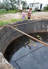 Самодельный нефтеперерабатывающий завод (НПЗ) в селе Яксатово, Астраханской области