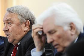 И.о. мэра Москвы Сергей Собянин посетил Троицкий технопарк Физического института имени П.Н.Лебедева РАН (ФИАН) и ознакомился с работой производственных помещений, а также подписал соглашение о сотрудничестве между Правительством Москвы и Российской академией наук (РАН)