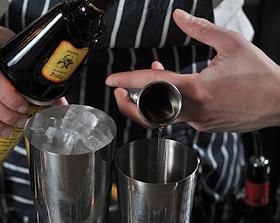 Проект Beluga. Бар Mercedes Bar