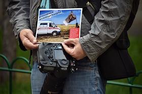 Пикет Фотографов Москвы в поддержку пропавшего фотокорреспондента агентства «Россия сегодня»  Андрея Стенина, у посольства Украины