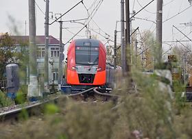 Скоростной поезд 'Ласточка' на полигоне в Щербинке