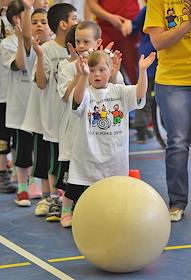 Празднование Дня рождения Центра Рональда Макдоналда для детей с ограниченными возможностями здоровья, в ОУСЦ 'Крылатское'