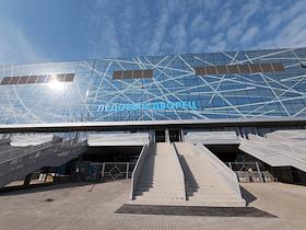 Мэр Москвы Сергей Собянин посещает 'Парк Легенд', на бывшей територии завода 'ЗИЛ'