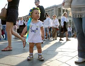 Акция 'Массовое фото в вышиванках', на Майдане незалежности (Площади независимости)