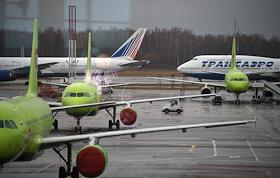 Аэропорт Домодедово. Самолеты Трансаэро и S7