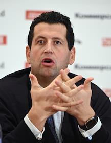 Управляющий партнер First Nation Societe Bancaire/FNSB Ян Яновский в Академии журналистики 'Коммерсантъ'