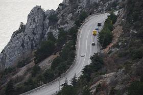 В 2016 году поступления из федерального бюджета на ремонт и строительство дорог в Крыму составят порядка 25 млрд рублей