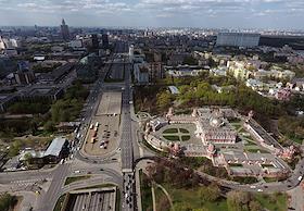 Петровский путевой (подъездной) дворец на Тверском тракте (ныне Ленинградский проспект Москвы) — путевой дворец на въезде в Москву со стороны Петербурга; образец русской неоготической архитектуры