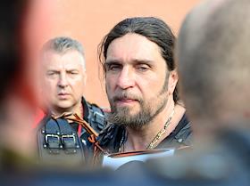 Байкеры клуба 'Ночные волки' во время возложения венков к Могиле Неизвестного Солдата в Александровском саду