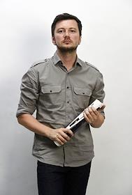 Сьемка в студии журналиста Евгения Тихоновича