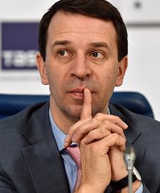 Пресс-конференция, посвященная предстоящему вручению III Всероссийской премии 'За верность науке' в пресс-центре ТАСС. 

