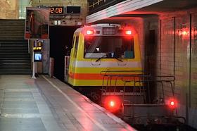 Локомотив для маневровых и вспомогательных работ 'Мотовоз' в Московском метрополитене