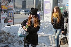 Предпраздничная продажа цветов на улицах города