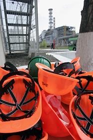 Мероприятия, посвященные 26-й годовщине трагедии на Чернобыльской АЭС. Церемония возложения цветов к мемориалу Героям-ликвидаторам аварии на ЧАЭС