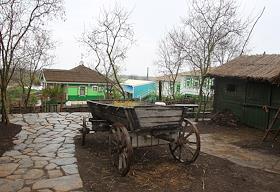 Этнографический музей под открытым небом 'Тихий Дон' в хуторе Старозолотовский Константиновского района Ростовской области