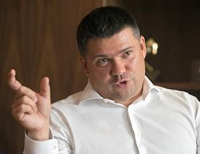 Коммерческий директор компании 'Мегафон' Влад Вольфсон во время интервью
