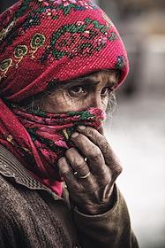 Многие районы Таджикистана сейчас напоминают военное время - все мужчины трудоспособного возраста уехали работать в Россию