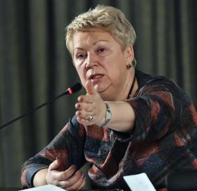 Пресс-конференция министра образования и науки России Ольги Васильевой, посвященная итогам реализации приоритетных проектов с сфере образования и науки РФ в медиацентре 'Российской газеты'